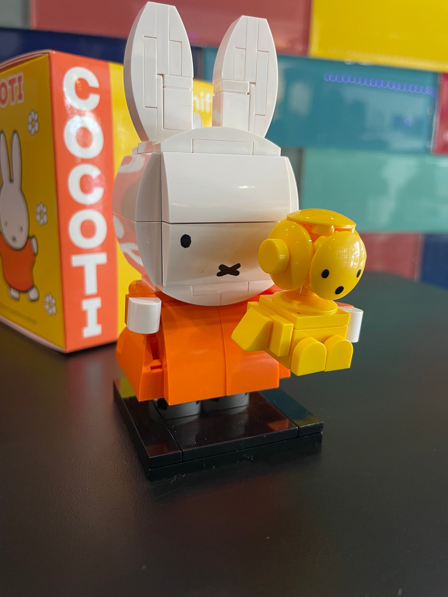 Cocoti Miffy Brick Figure with Teddy – Mini Block Set