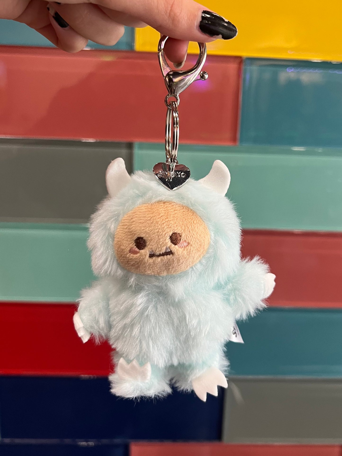 HANK YETI GOES PASTEL BLIND BOX BAG CHARM