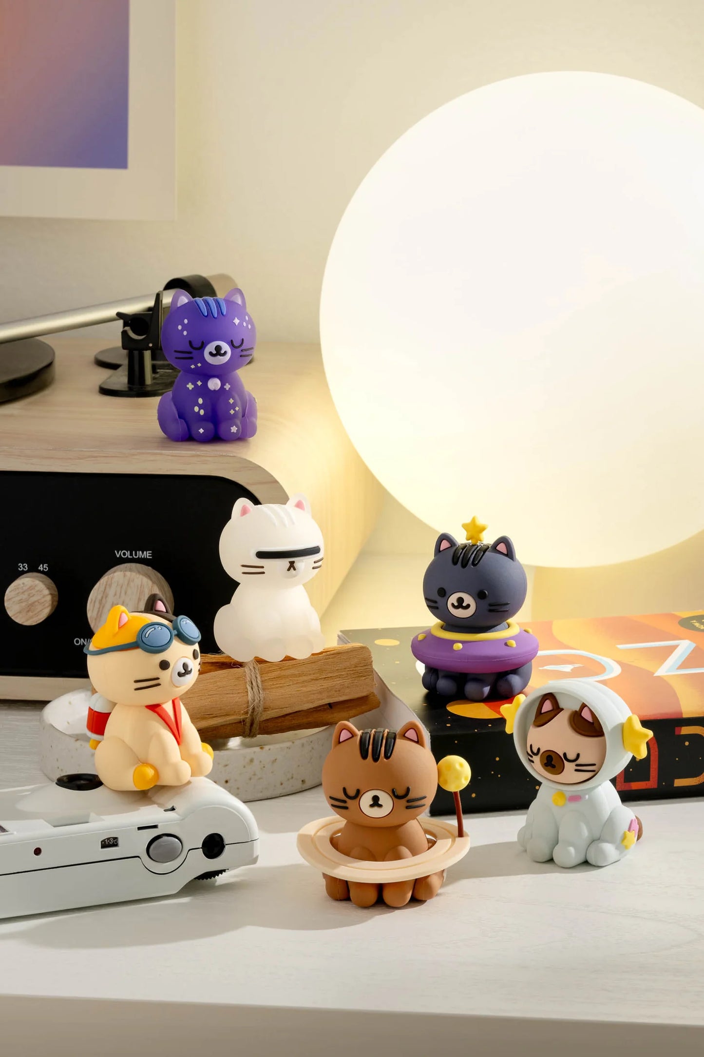SMOKO ASTRO CATS BLIND BOX FIGURE